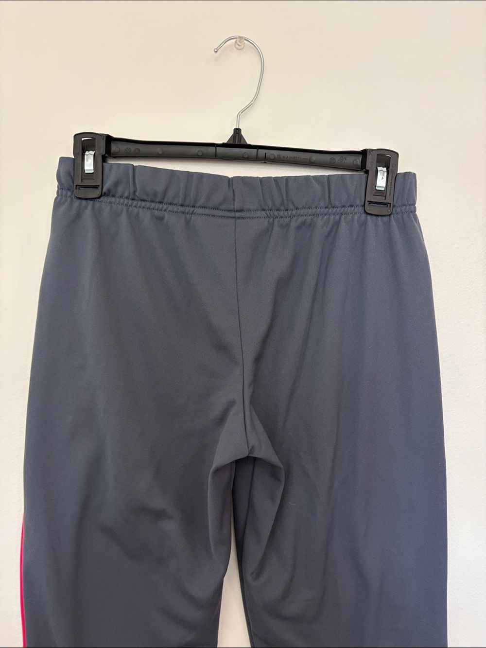 Under Armour Girls Navy Sweatpants with Bright Pink Trim - Picture 8 of 9